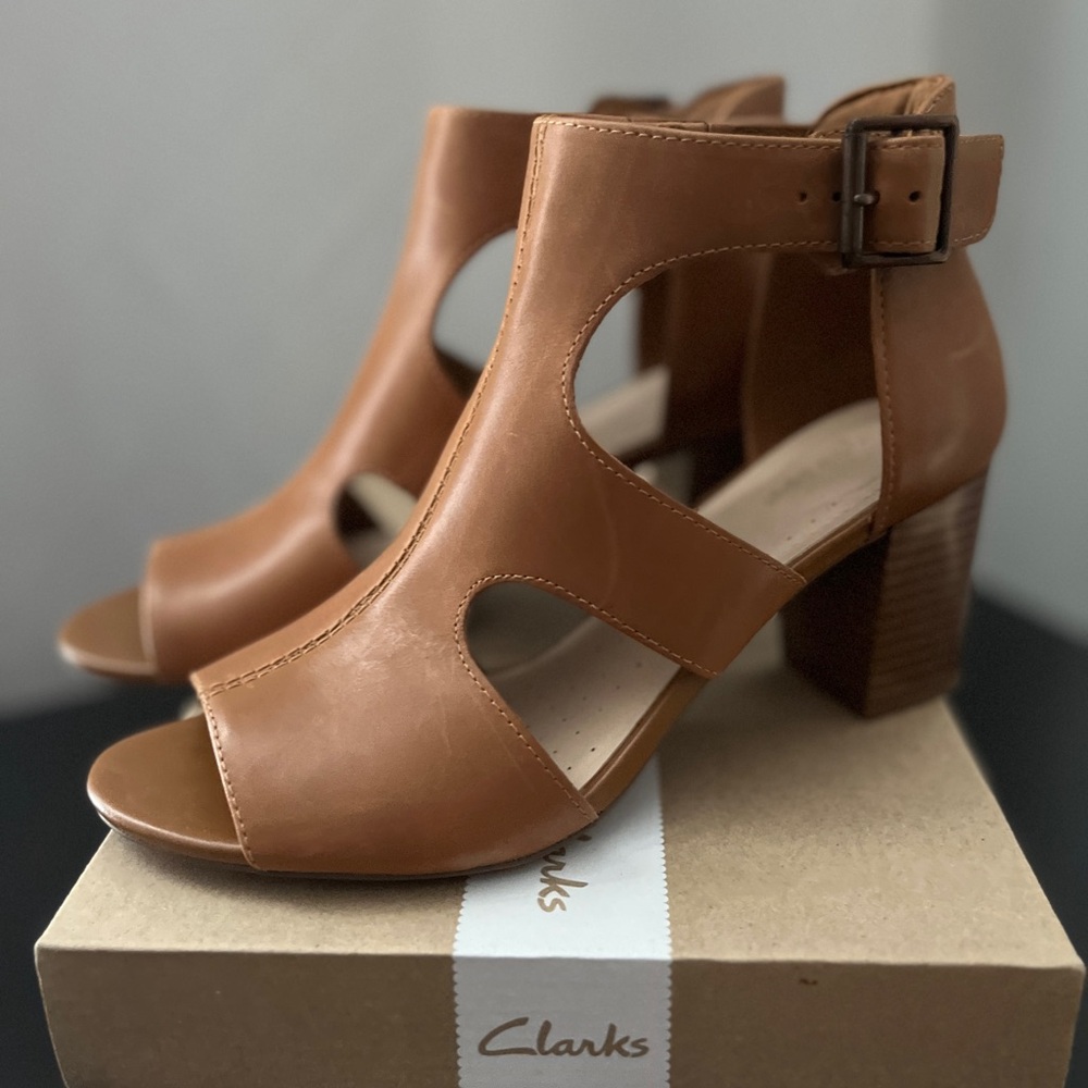 Clarks Tan Sandals with Peep-Toe Design
